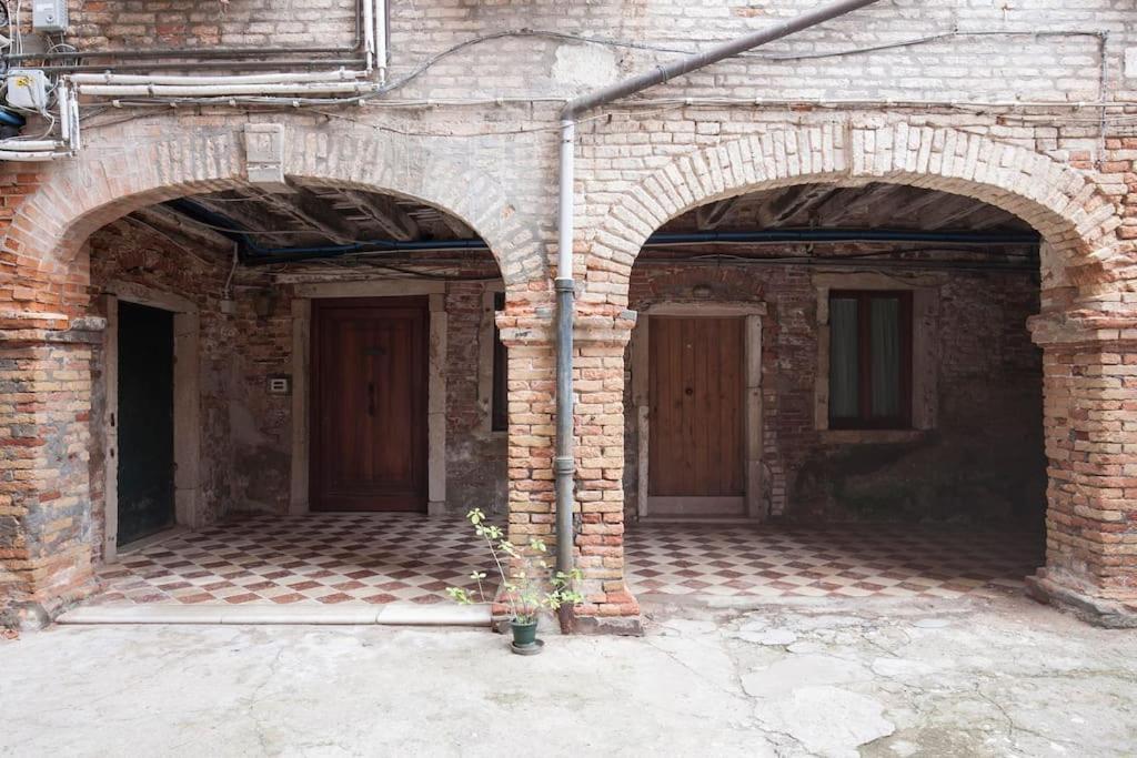 Bauhaus Venice Apartment Exterior photo